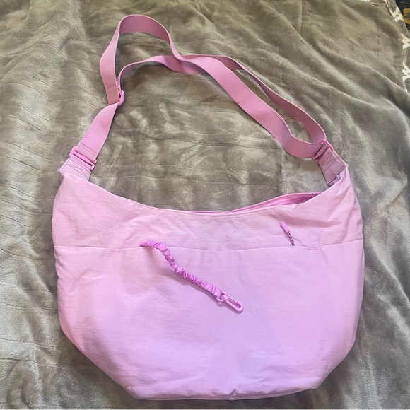 Beis Berry Crescent Catch All - Picture 2 of 11